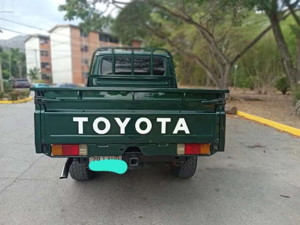 Toyota Hembrita Lx Sincronico 4x4 Año 2001