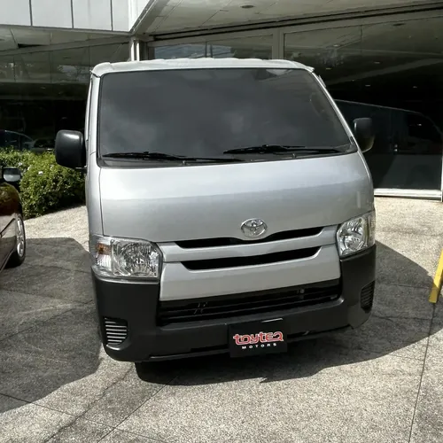 Toyota Hiace 2025 Plateado Los Teques