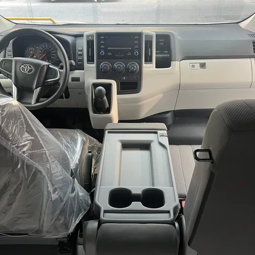 Toyota Hiace 2022 Blanco Caracas