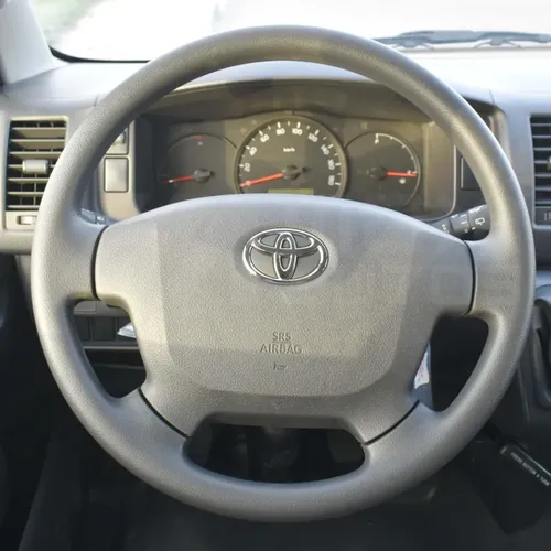 Toyota Hiace 2025 Blanco Caracas
