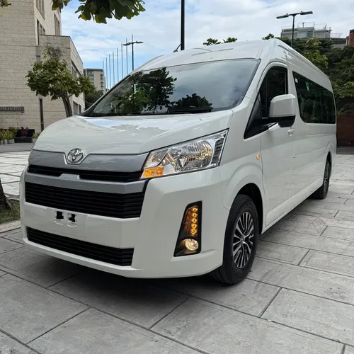 Toyota Hiace 2025 Blanco Caracas
