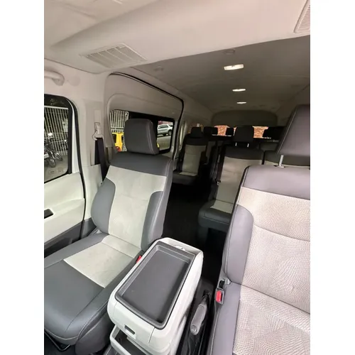 Toyota Hiace 2022 Blanco Caracas