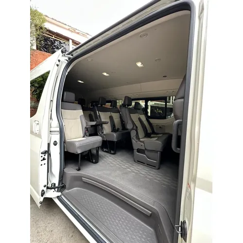 Toyota Hiace 2022 Blanco Caracas
