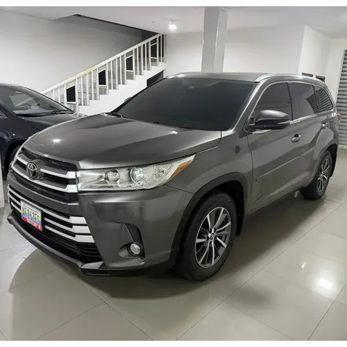 Toyota Highlander 2018 Gris Maracaibo