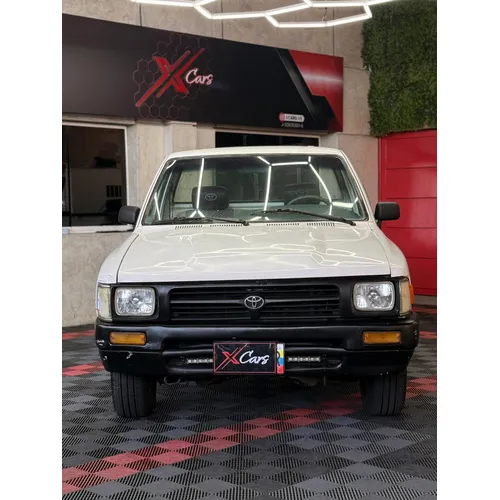 Toyota Hilux 2001 Blanco Caracas