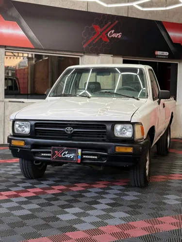 Toyota Hilux 2001 Blanco Caracas