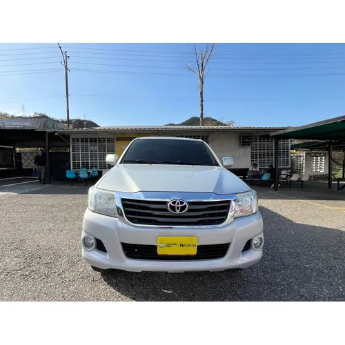 Toyota Hilux 2015 Plateado Valencia