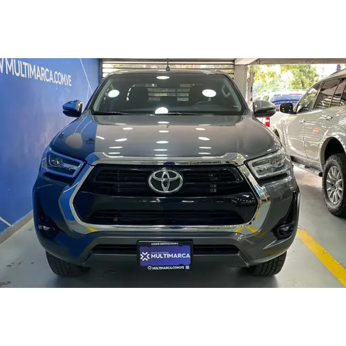 Toyota Hilux 2025 Gris Caracas