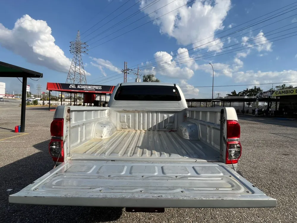 Toyota Hilux Sport 2015 Plateado Valencia