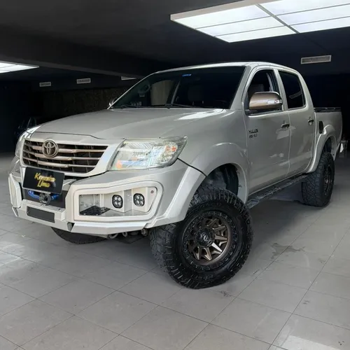 Toyota Hilux 2015 Plateado Caracas