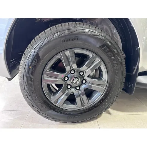 Toyota Hilux 2026 Plateado Caracas