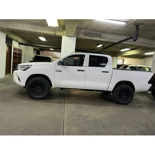 Toyota Hilux 2020 Blanco Caracas