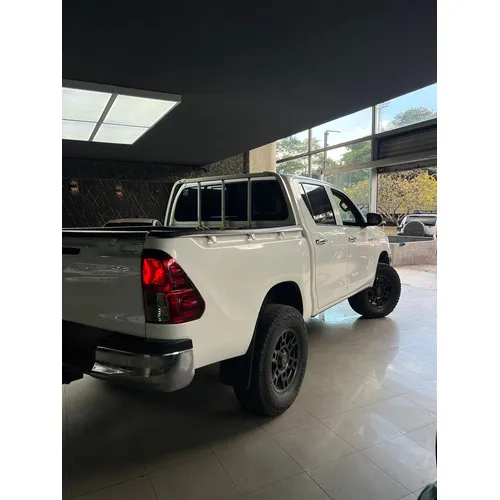 Toyota Hilux 2020 Blanco Caracas