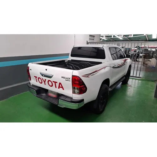 Toyota Hilux Dubai 2018 Blanco Caracas