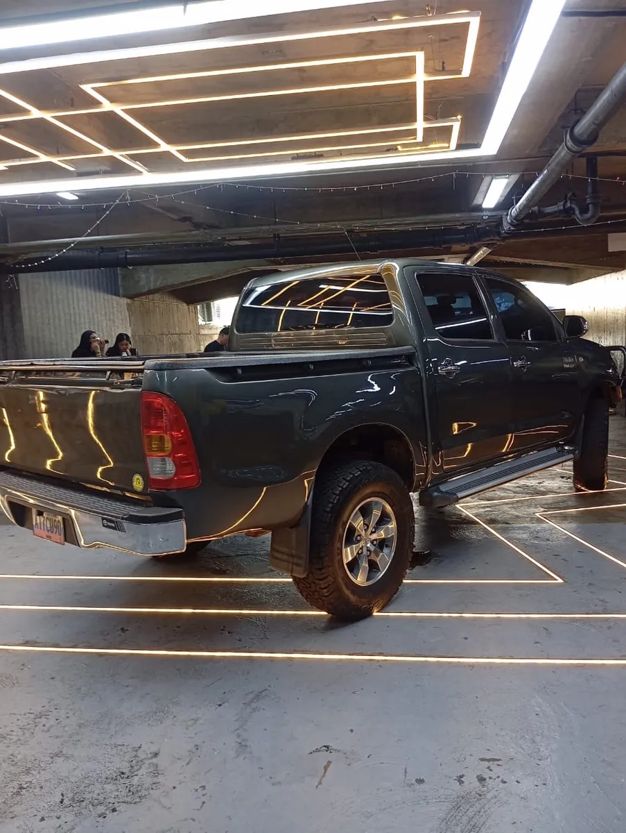 Toyota Hilux 2009 Gris Caracas