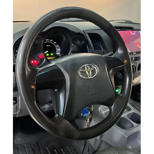 Toyota Hilux 2011 Plateado Caracas