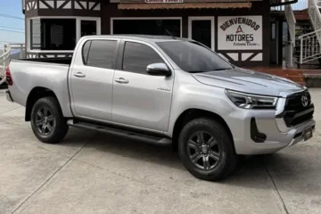 Toyota Hilux 2.7 2025