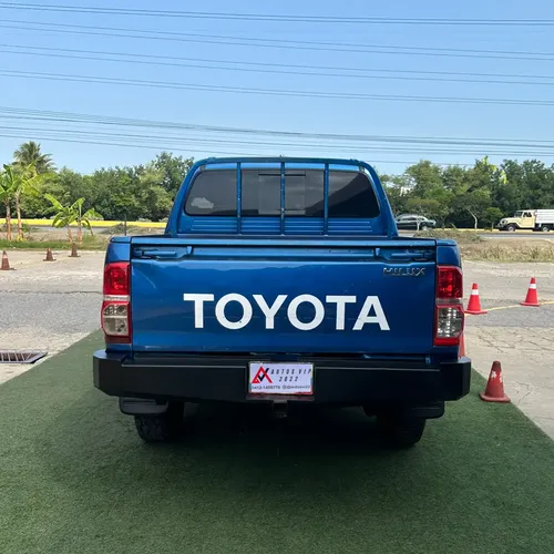 Toyota Hilux 2014 Azul Lechería