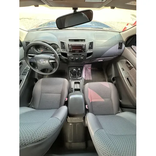Toyota Hilux 2014 Azul Lechería