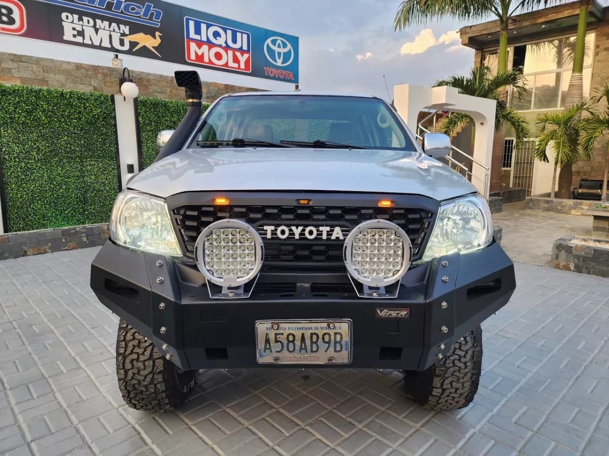 Toyota Hilux 2.7 Plateado Modelo 2008