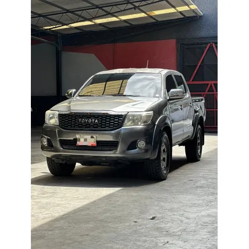 Toyota Hilux 2012 Gris Caracas
