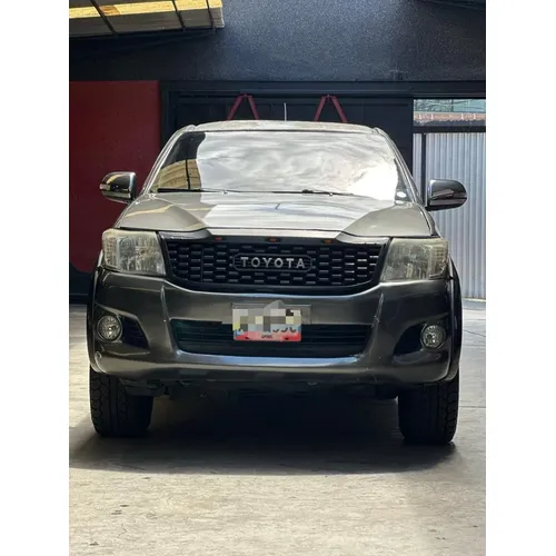 Toyota Hilux 2012 Gris Caracas