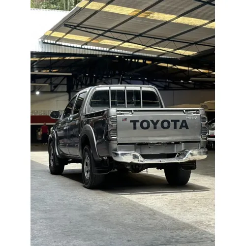 Toyota Hilux 2012 Gris Caracas