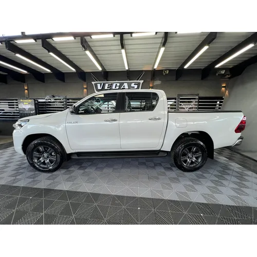Toyota Hilux 2024 Blanco Barquisimeto
