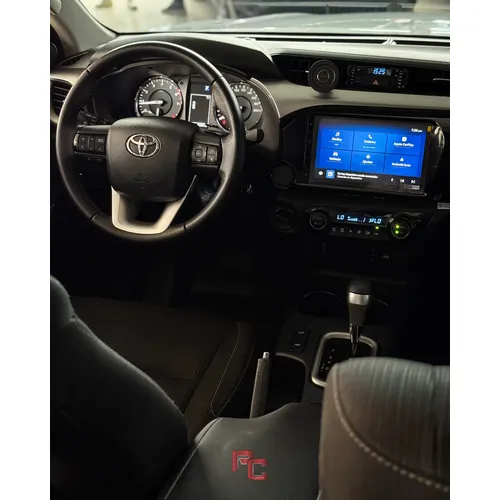 Toyota Hilux 2025 Plateado Caracas