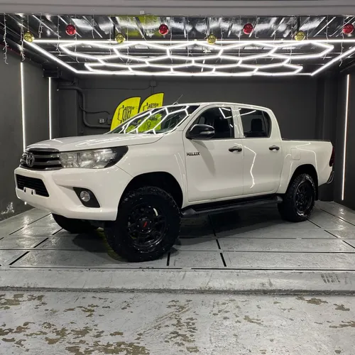 Toyota Hilux 2016 Blanco Caracas
