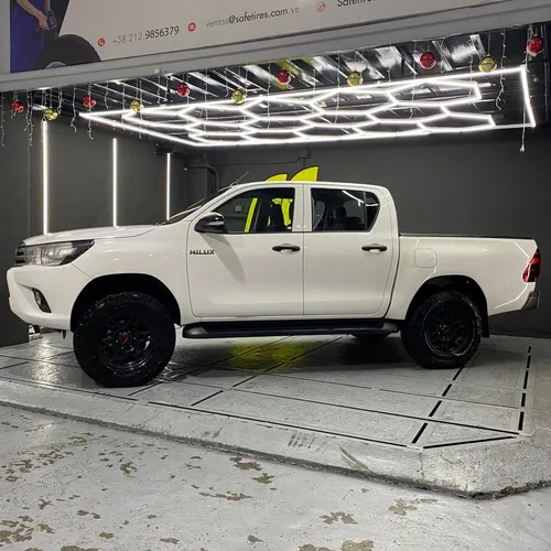 Toyota Hilux 2016 Blanco Caracas
