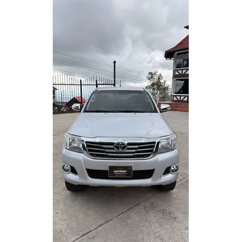 Toyota Hilux 2017 Plateado La Colonia Tovar