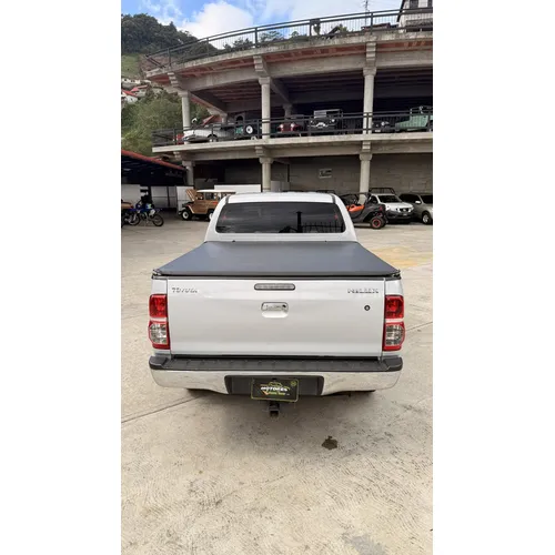 Toyota Hilux 2017 Plateado La Colonia Tovar