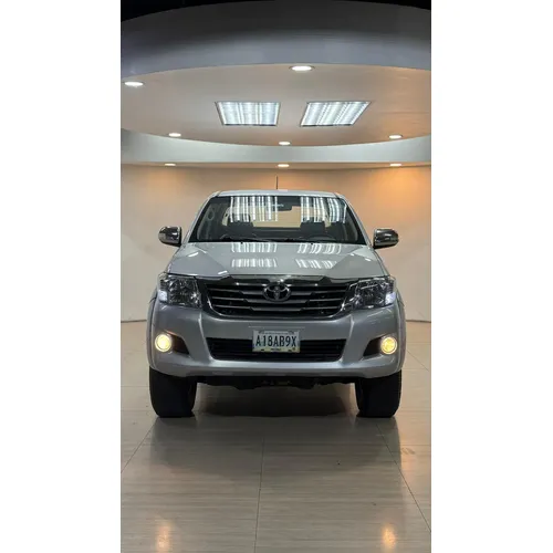 Toyota Hilux 2017 Plateado Caracas