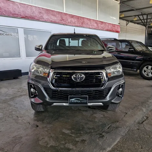 Toyota Hilux 2019 Gris Caracas