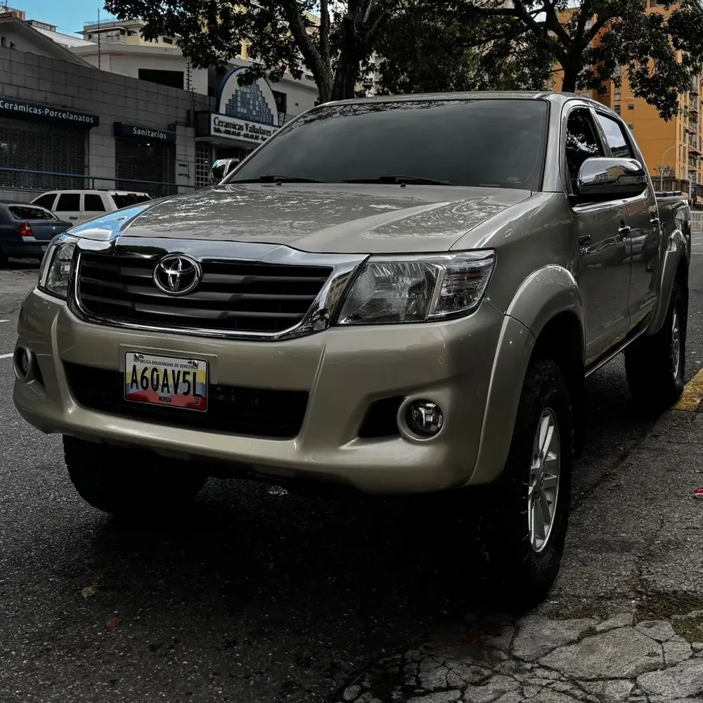 Toyota Hilux 2019 Gris Caracas