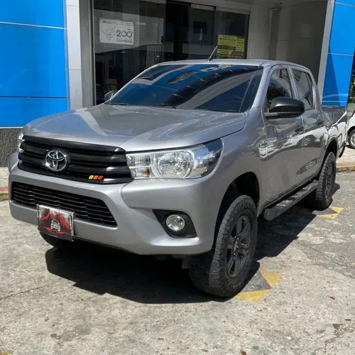 Toyota Hilux 2020 Plateado Caracas