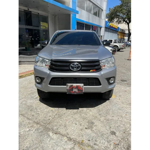 Toyota Hilux 2020 Plateado Caracas