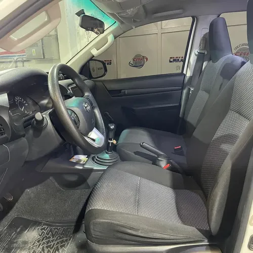 Toyota Hilux 2020 Blanco Caracas