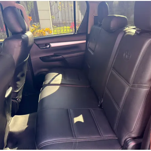 Toyota Hilux 2024 Plateado Caracas