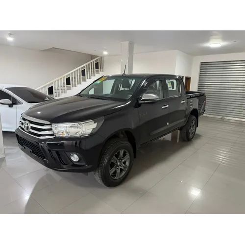 Toyota Hilux 2025 Negro Maracaibo