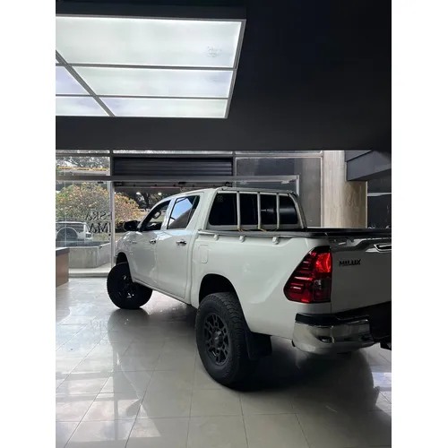 Toyota Hilux 2020 Blanco Caracas