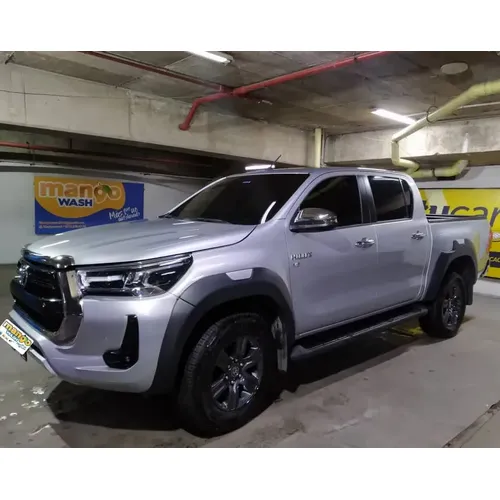 Toyota Hilux 2025 Plateado Caracas