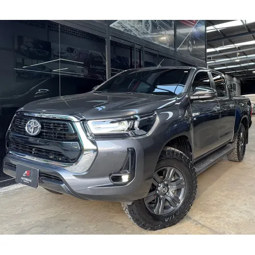 Toyota Hilux 2025 Gris Caracas