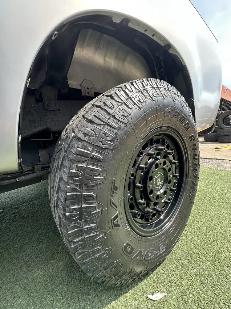 Toyota Hilux 2007 Plateado Lechería