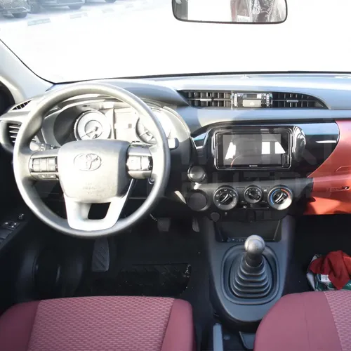 Toyota Hilux 2025 Blanco Caracas