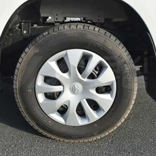 Toyota Hilux 2025 Blanco Caracas