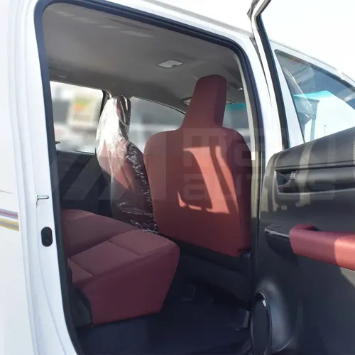 Toyota Hilux 2025 Blanco Caracas