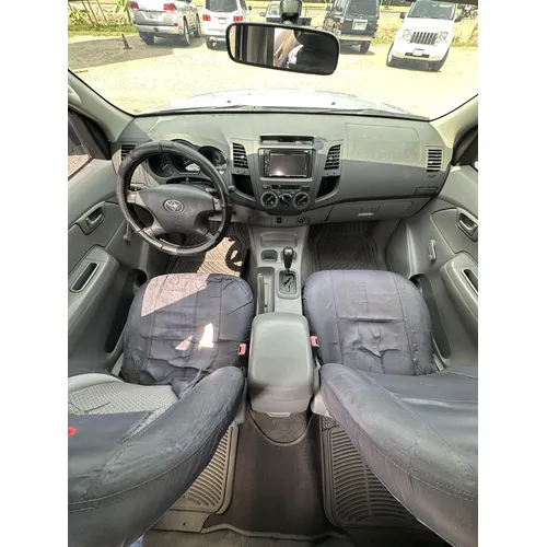 Toyota Hilux 2007 Plateado Lechería