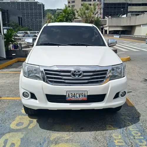 Toyota Hilux 2017 Blanco Caracas
